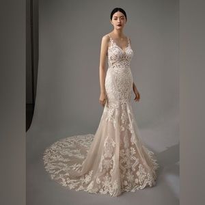 Enzoani Blue Marianna Wedding Dress